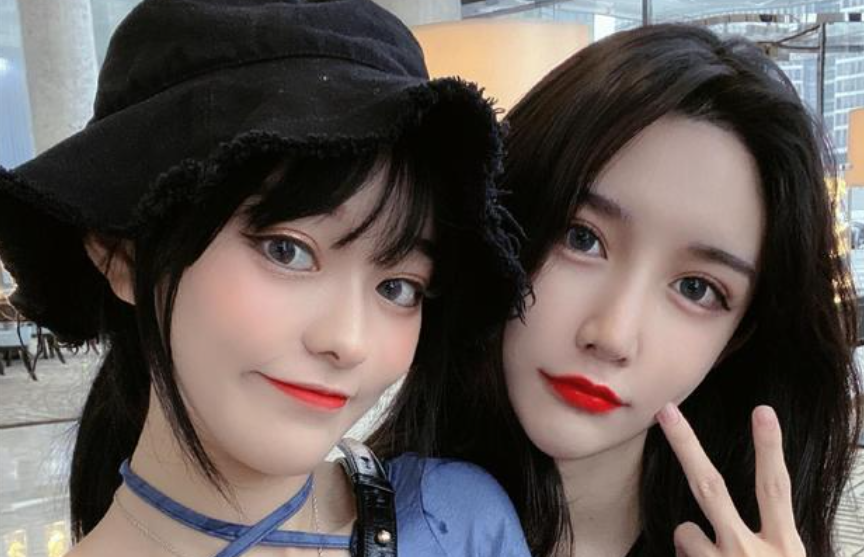 陈意礼在刚刚拍视频的时候就有一个好朋友,也是一个网红叫彭十六,两人