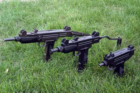 乌兹系列枪支mp5的枪托其次了解一下该款枪支的性能还是不错的,初速