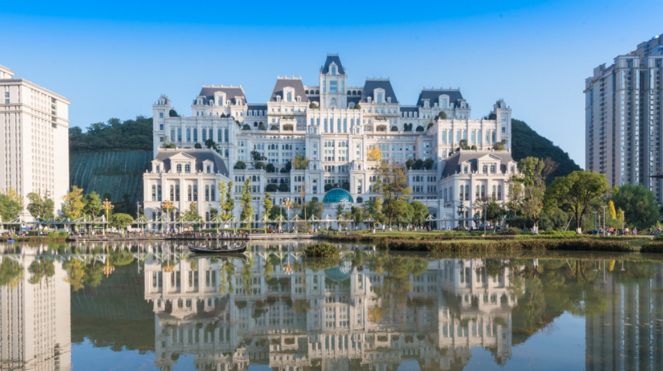 贵州第一私人豪宅,造价高达27亿,人送外号"贵阳白宫"!