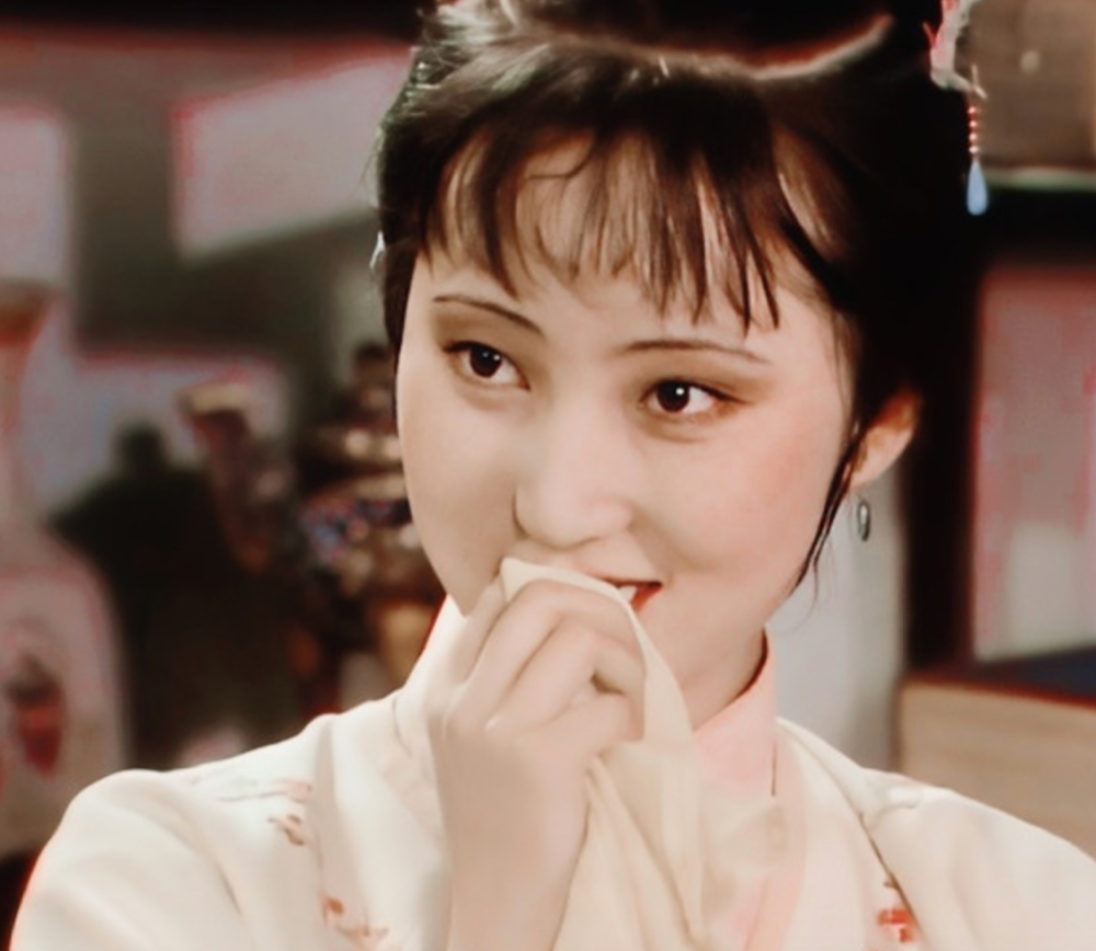 宝玉读林黛玉诗歌为之泪下众人为何要笑