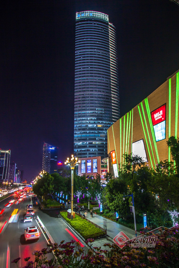 同德昆明广场夜景畅通工程要有全面现代的顶层设计,迅速构建快速路网