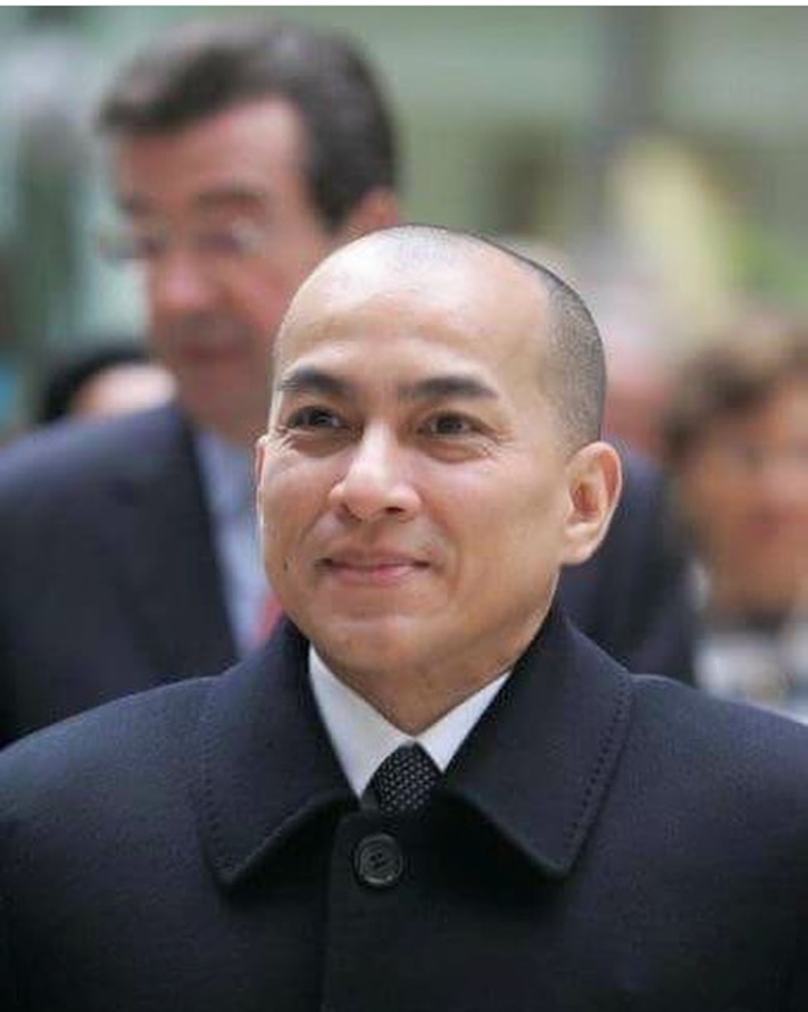 物极必反,西哈莫尼国王终身未婚,可是他祖上几代的嫔妃多不胜数