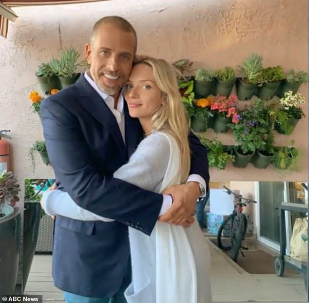 亨特现在的妻子名叫梅丽莎·科恩(melissa cohen),出生于南非比丈夫小