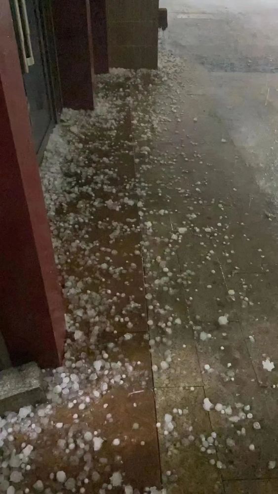 冰雹冰雹直径最大有6厘米南昌天气接下来