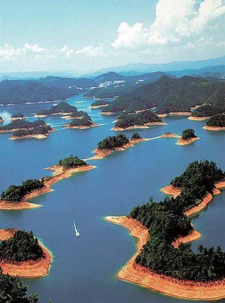 总的来说,千岛湖游览的区域太大了