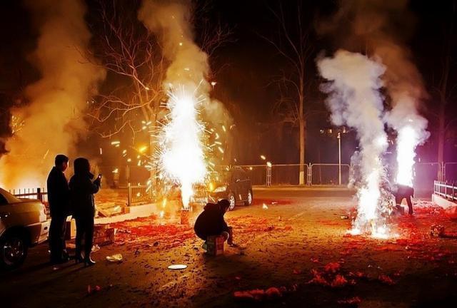 盗墓贼利用过年鞭炮声做掩护用电钻钻火药炸朱元璋王孙墓