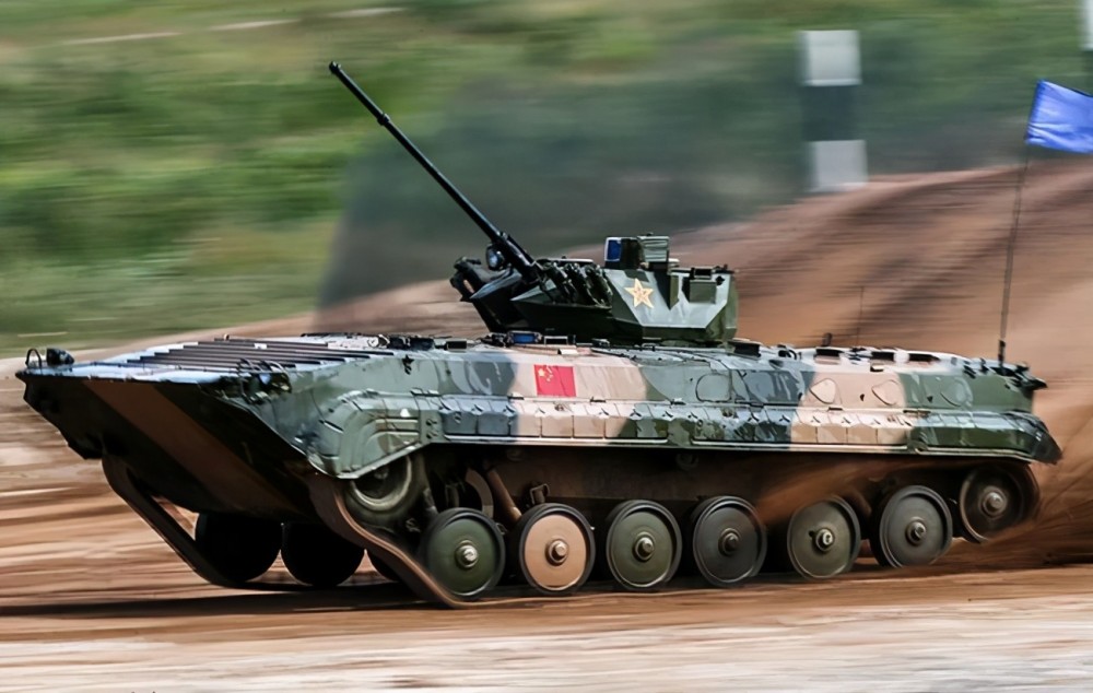 在国际赛事"苏沃洛夫突击"中抢尽风头的zbd-86a步兵战车二是严重缺乏