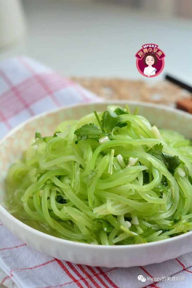 炝拌莴笋丝春天就好这一口