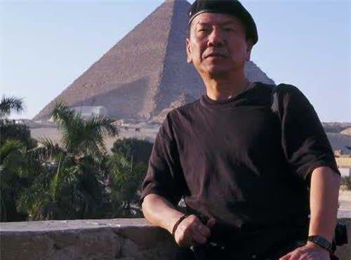 记者花5年重访三毛之路,质疑三毛和荷西爱情造假,到底谁在说谎