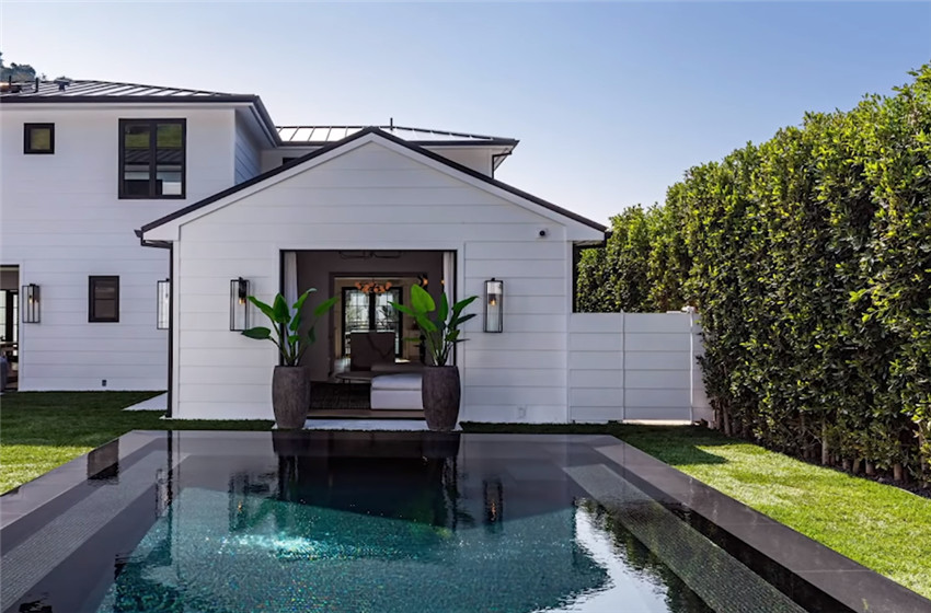 蕾哈娜707㎡精致别墅,下沉式庭院设计,房子藏在围墙里_腾讯新闻