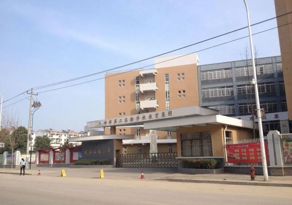云南瑞丽市区全员核酸检测!居家隔离!交通管制!