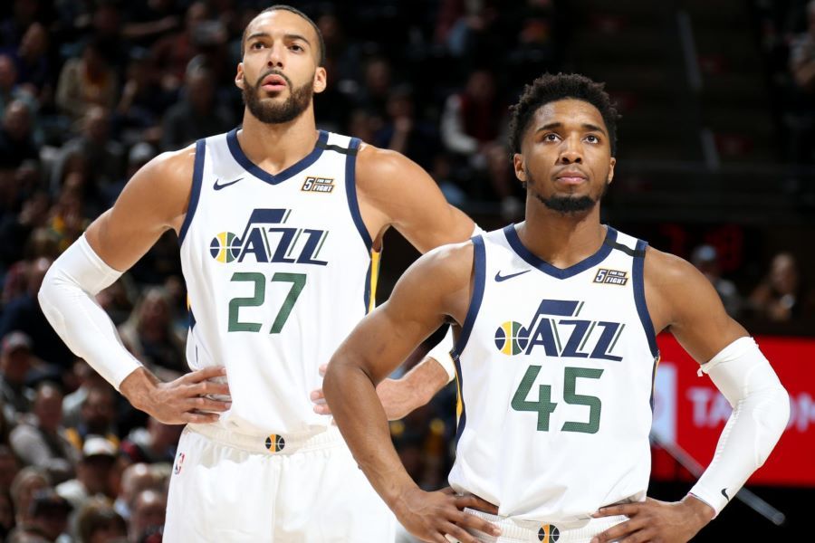 NBA第一又怎么样？爵士全队遇到空难，差点死在蓝天之上
