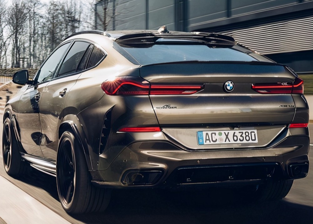 最"贵气"的宝马x6亮相,土豪金外观 4.4t引擎,加速5秒真帅气!