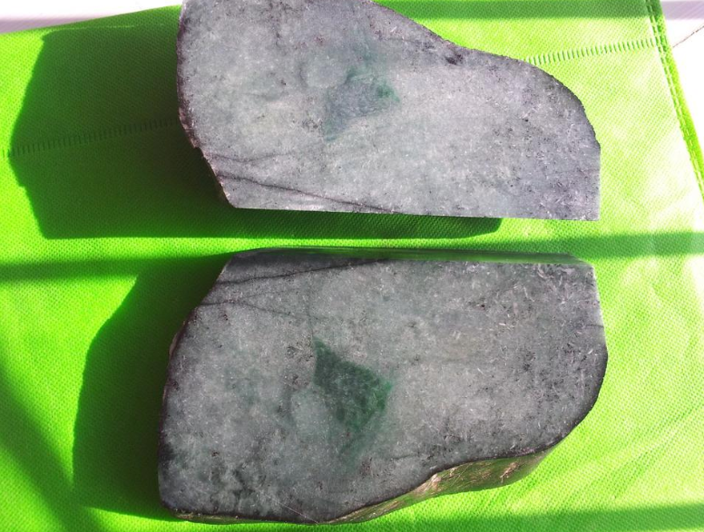 翡翠行话解析狗屎地子出高绿听懂行话当行家