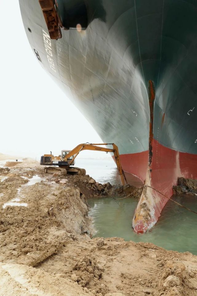 苏伊士运河堵塞6天谁之过