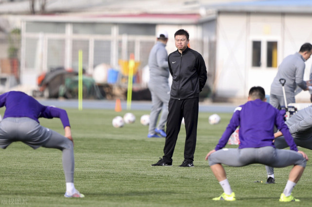 天津首训尴尬不断:无外援"裸奔",球员体能差,不得已组全华班|津门虎