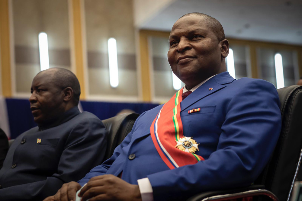 (外代一线)中非共和国总统图瓦德拉宣誓就职