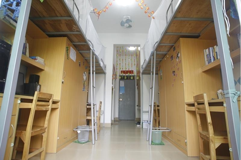 广东海洋大学女生宿舍图片