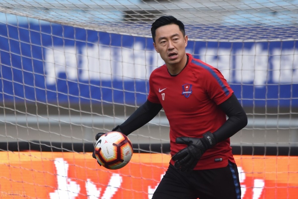 隋维杰没有退役就已经是好结果了,江苏苏宁的周云就选择了退役,还有