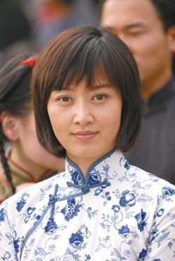 2005年,趙子琪在懸疑偵破題材電視劇《錄像帶》中飾演女罪犯,與廖凡