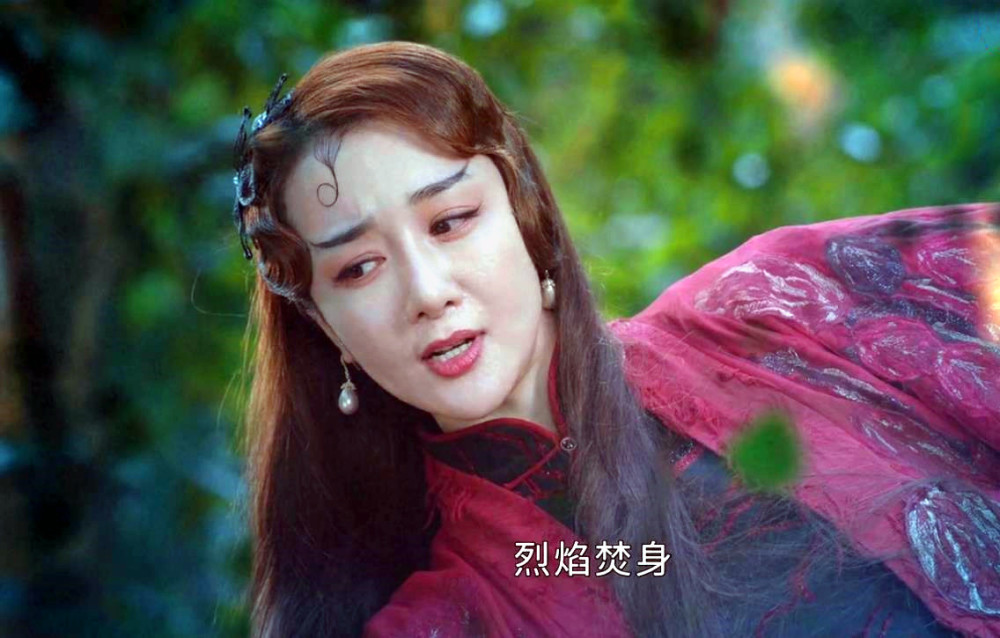 司藤白英丘山司藤灰飞烟灭为何司藤能复活白英却不能