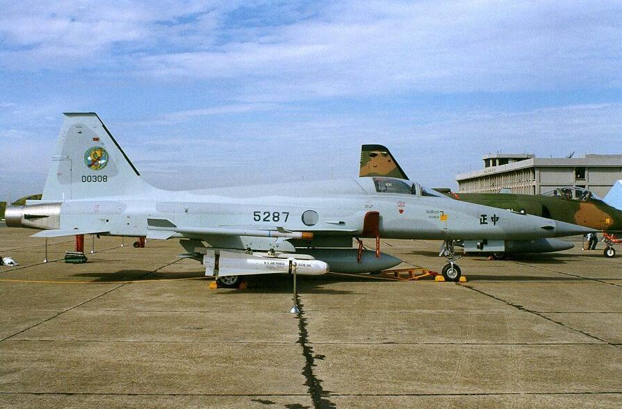 "跳不跳都死"台媒爆猛料:f-5普遍存在弹射等故障,台军仍决定下周复飞