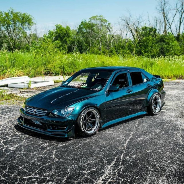 汽车改装雷克萨斯咬地鲨