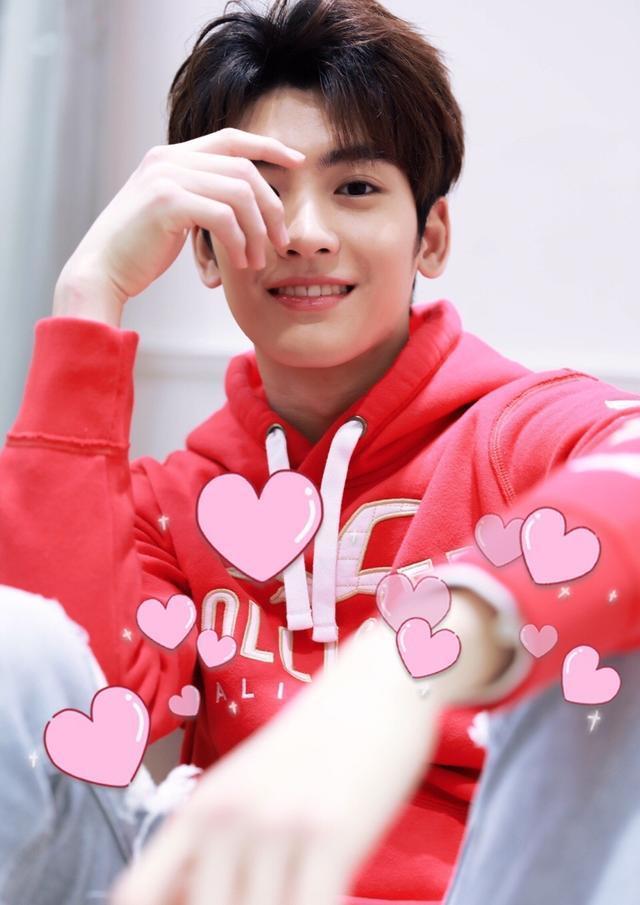 就被前女友打回原形,到手的新剧也飞了|黄俊捷|复出|花儿超级乖