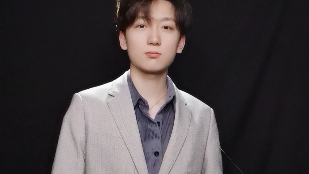 酷酷的鑫上手女陪玩此前因擦边球封禁二十天网友这不封一年