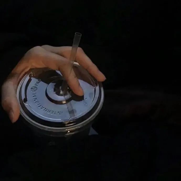 背景精选玫瑰到了花期我也很想你