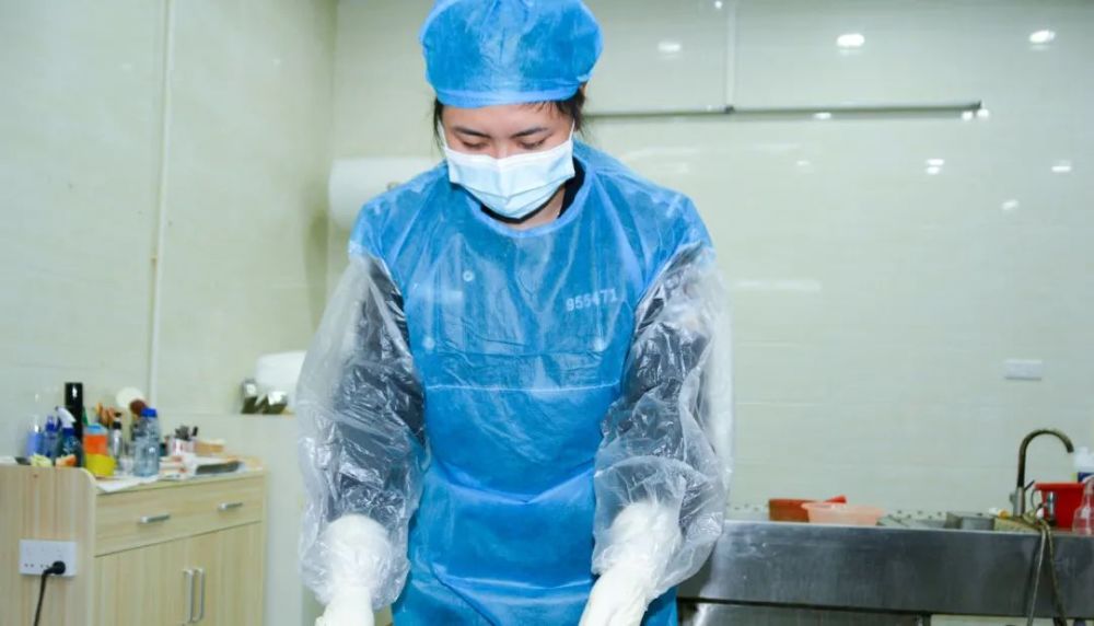 【弘扬英模精神】女法医韦丝娜:奉献不言苦,追求无止境