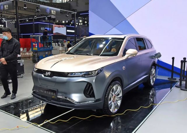 威马新能源汽车智能产业园为复工复产已经开足了马力.