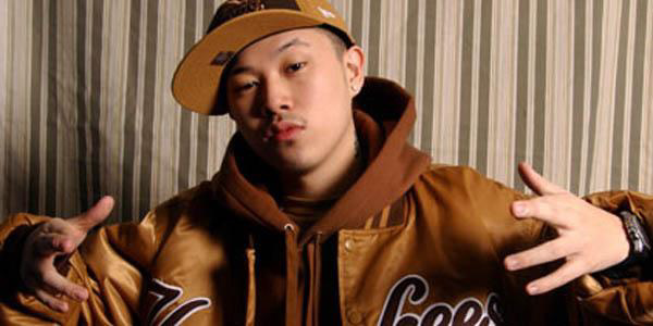 欧阳靖成为首位在美国音乐电视频道(mtv)"fight klub battle"环节中