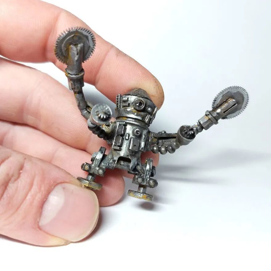 制成的机器人模型吧,除了机器人,还有一些其他的模型,都十分有创意