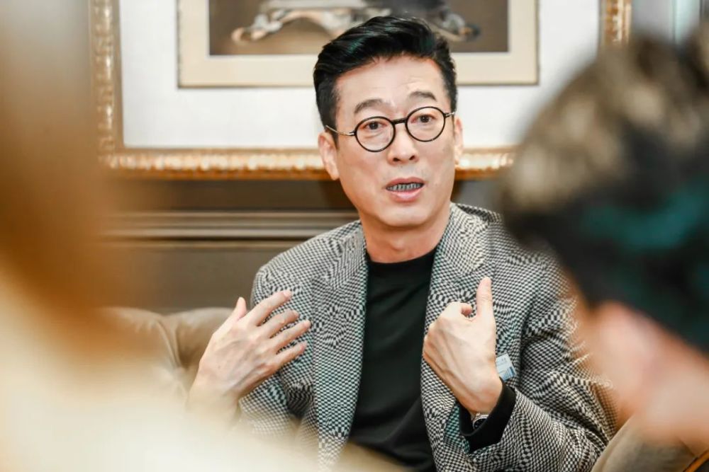 作为洞学馆的总设计师,美克投资集团创始人兼董事长冯东明先生也借由"