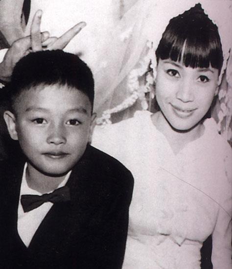 张国荣离开18年揭秘他的巨额遗产去向比梅艳芳可好太多了