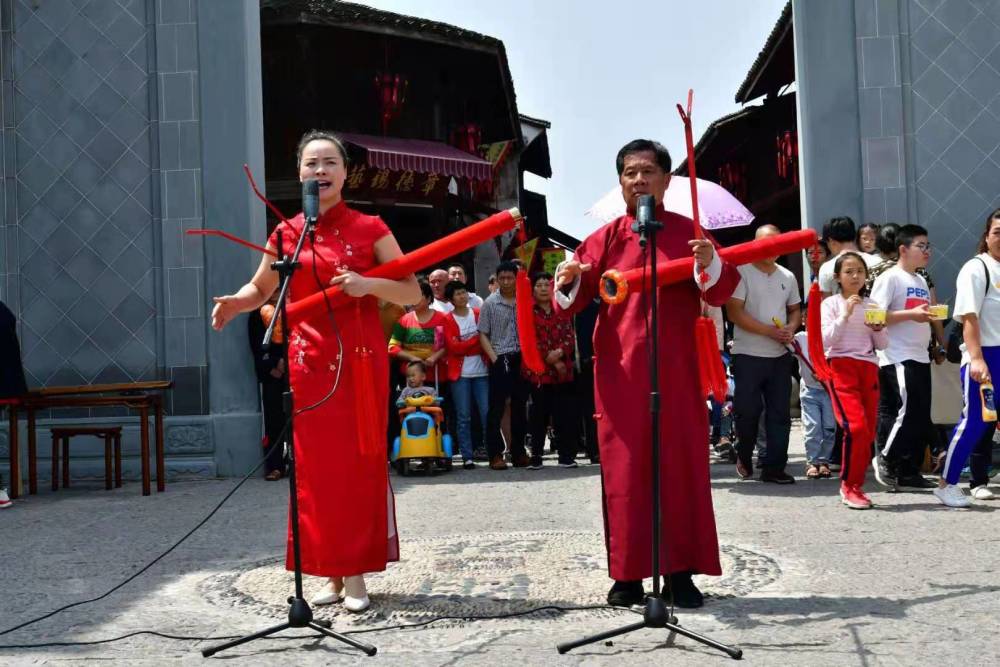 百城百艺叶英盛金华道情是深受百姓欢迎与喜爱的百年曲艺