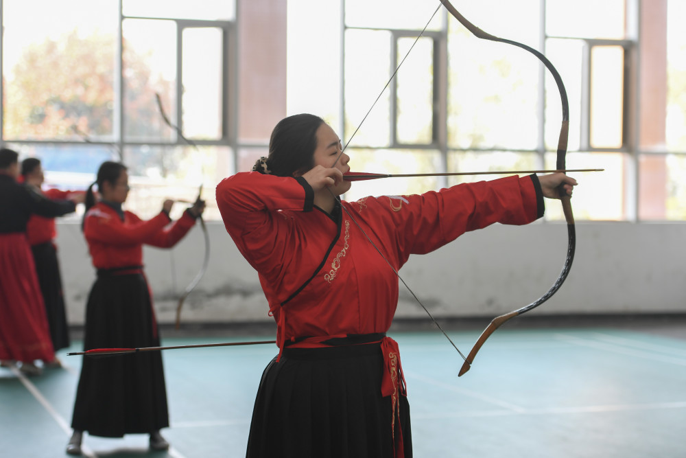 (体育)射艺——形端志正 射以观德