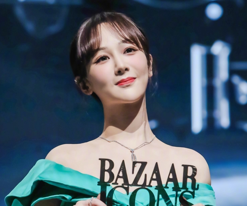 杨紫李现同框领奖配一脸!听完小猴紫获奖感言,cp粉都不淡定了