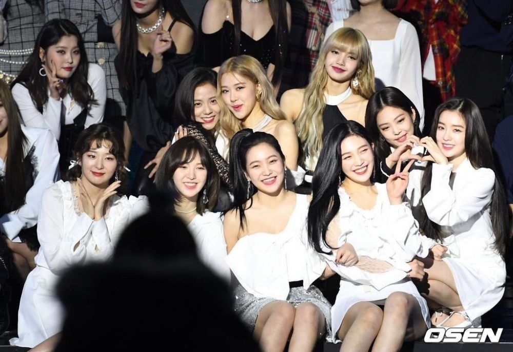 金智妮jennie裴珠泫irene友谊大认证