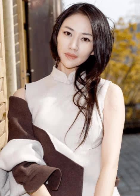 任泉结婚12年无绯闻妻子竟是我们熟悉的她难怪多年无绯闻