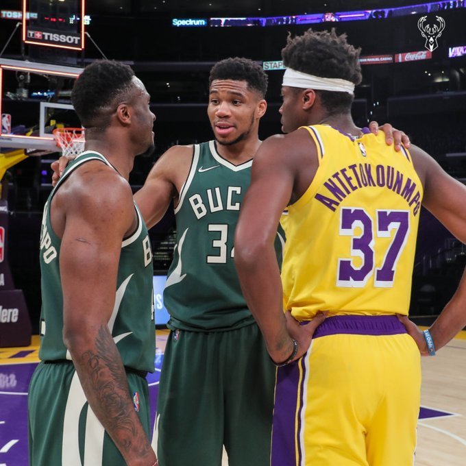 家族篮球字母家族重聚首字母哥站c位