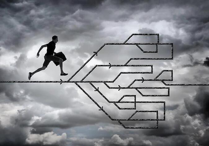 工作中压力大要赚钱养家如何改变现状冲出一片天