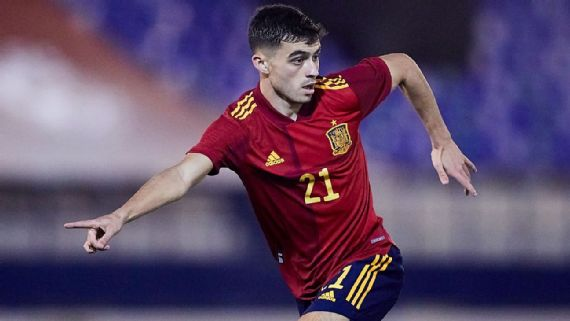 vk 佩德罗在西班牙队首秀,他将成为最好的球员之一