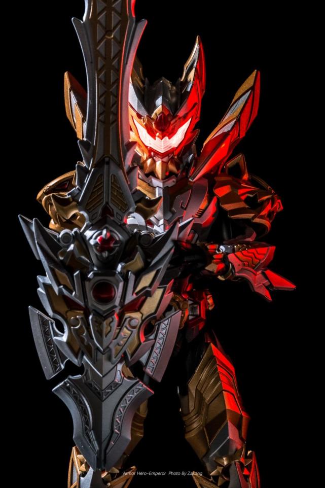 铠甲勇士修罗铠甲与帝皇铠甲都是终极铠甲究竟谁才是最强者