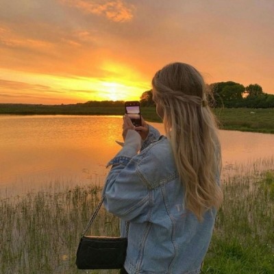 单单背景都要好看百倍的头像