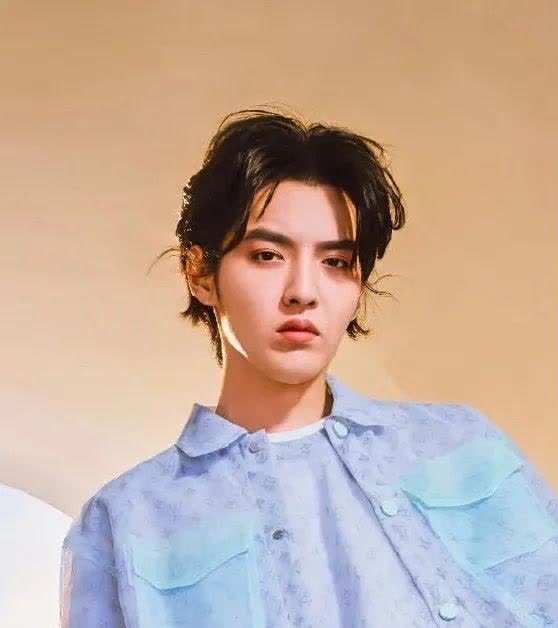 只因他和杨紫因为争番位闹得不是很愉快|吴倩|吴亦凡|杨紫|虞书欣