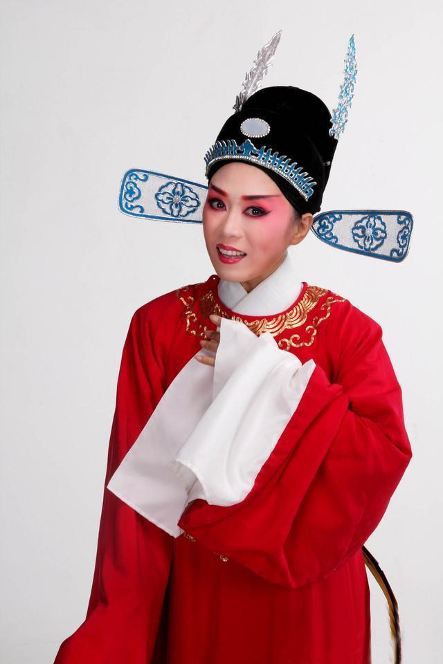 "黄梅戏金嗓子"吴琼:那个草率决定,让她痛悔一生!