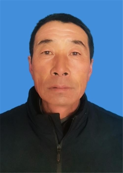 汗水浇灌荒山 希望结出硕果-丰宁县选将营乡娘娘庙村村民孙树明