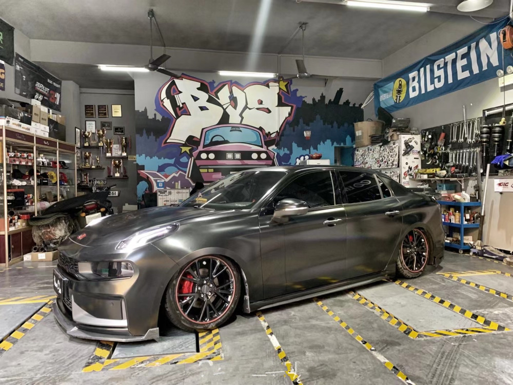 国产也能玩改装,领克03改装低趴气动